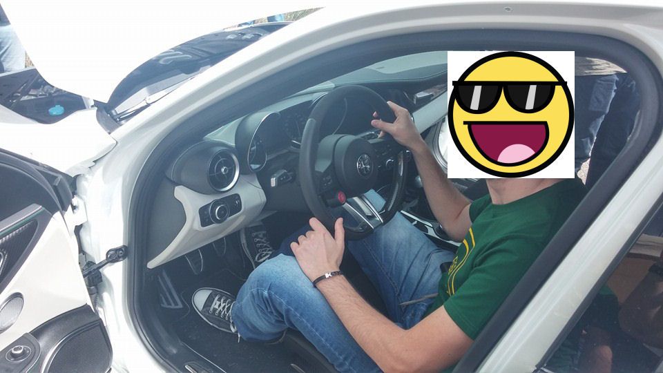 14333188_1778958032372604_184894031488hj