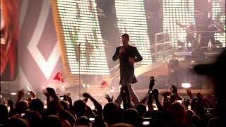 PDVD 002 35 - Robbie Williams - And Through It All (Live 1997-2006) (2006) [2 DVD9] [PAL]