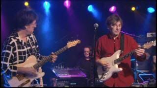 PDVD 004 74 - Autour Du Blues Meets Larry Carlton & Guest Robben Ford At New Morning, The Paris Concert (2008) [DV9]