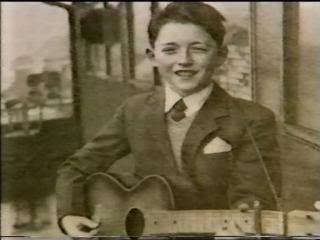 PDVD 010 57 - Rory Gallagher: At Savoy Limerick / A Requiem For Rory (1972/1995) [DV5]