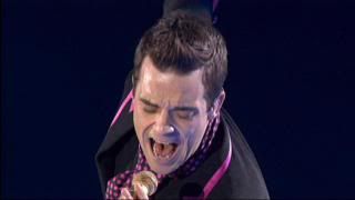 PDVD 015 14 - Robbie Williams - In And Out Of Consciousness: Greatest Hits 1990-2010(2010) [3 DVD9]