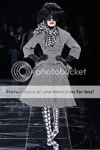 鬼才设计师 alexander mcqueen 2009 年- 2012 年 秀上鞋款系列整理